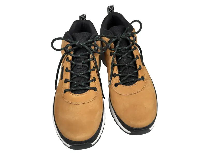 Trekové tkaničky kulaté černočervené